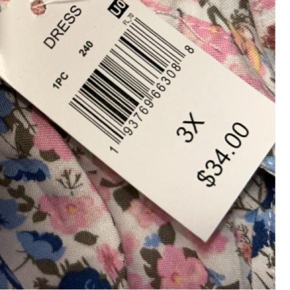 Wallflower Sundress Women’s Floral Padded Adjustable Spaghetti Straps Smocked 3X - Picture 2 of 9